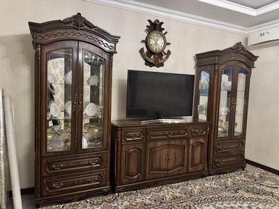 Мебель комоды сотилади