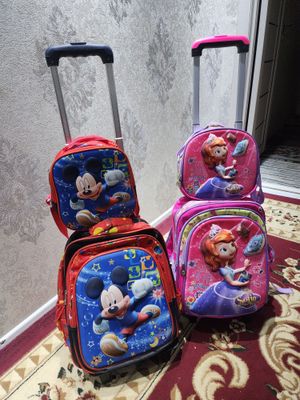 Kalyoskli sumkalar bitasi yangidek turipdi kelishtirip beraman