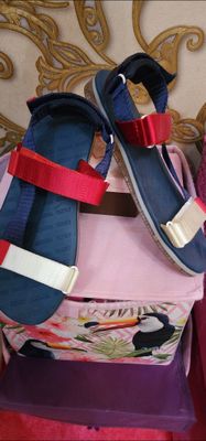 Босоножки 39 рр TOMMY HILFIGER оригинал одеты пару раз