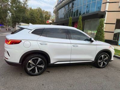BYD SONG PLUS гибрид 2023 года