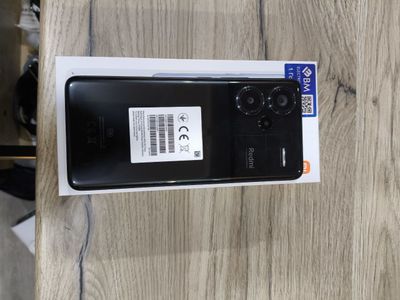 продается redmi note 13 pro plus 5G 8/256