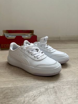 Оригинальные кроссовки PUMA  38,5 размер