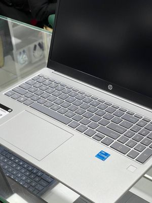 295$ Hp Laptop 15 "Intel core 3-N305/8GB/256GB SSD/15'6 FHD IPS"