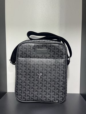 Goyard sumka.