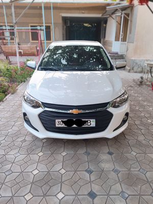 Chevrolet ONIX LT