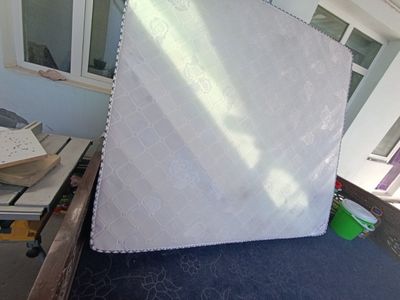 Матрас б/у 180*200 продам 300.000