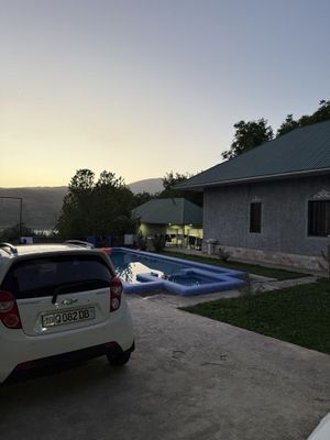 Dacha baseym yotoq hona hama sharoyitlari bor pasdan kotta suv bor 120