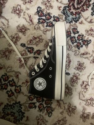 Converse Qora, Razmer:37. Bir marta kiyilgan.