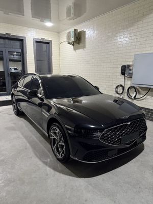 Genesis G90 sotiladi