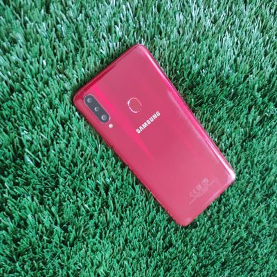 Samsung A20s srochna sotiladi