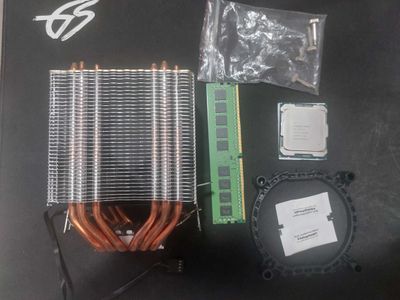 Процессор Xeon E5-2640v4, Кулер, ОЗУ DDR4 8Гб, Термопаста в подарок