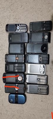 Продаются сотовые телефоны sony ericsson и LG