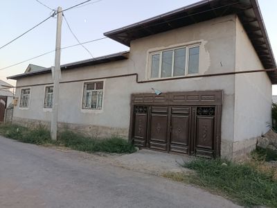 Xovlili uy sotiladi SROCHNA