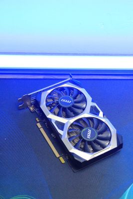 MSI GTX1650 4GB DDR6 (Samsung)