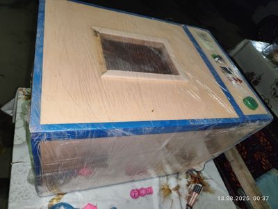 Inkubator sotiladi