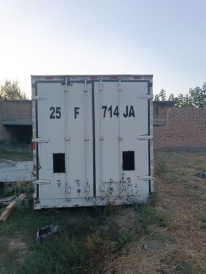 Faw Кузов сотилади. Холати яхши. Узунлиги 8.60 метр.