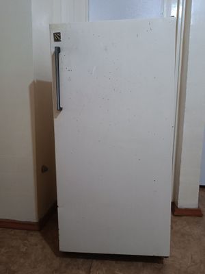 Продается холодильник Бирюса -2