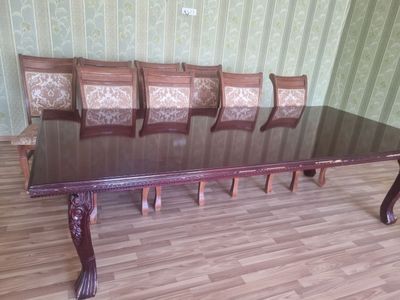 Стол 12 та стул комплект сотилади