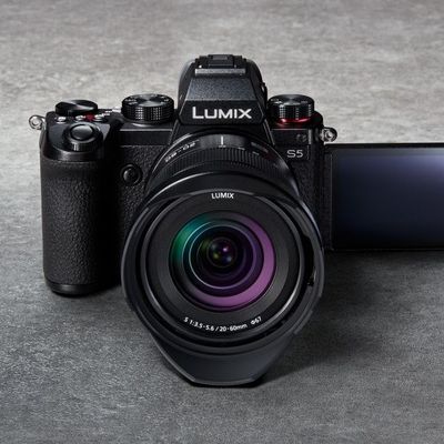 Lumixs s5 сотилади полни комплект