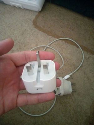zaryadnik iphone