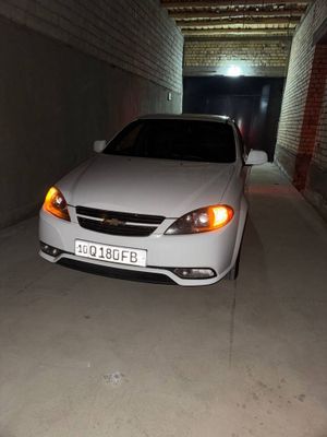 Chevrolet Jentra