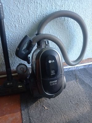 Продам пылесос LG