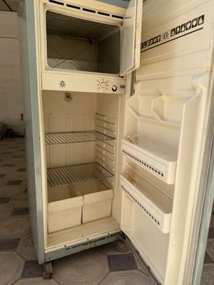 Продается холодильник сино
