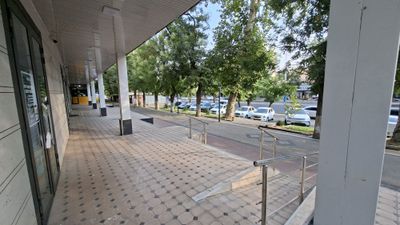 Arendaga joy bor 130kv yol yuzda istankas bor manzi farxaski choraxada