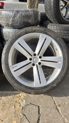275/40/R20 diska balon