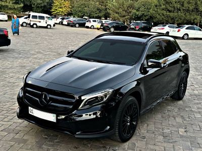 Mercedes Benz GLA200