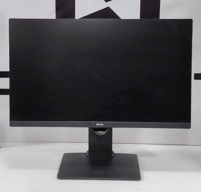 Montaj uchun Monitor Benq!