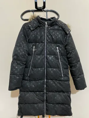 Kurtka razmer:140 (8/9 yosh) sifati yaxshi