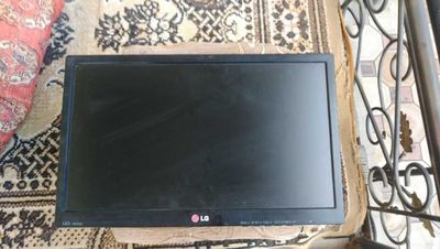 komp ekran lg 19