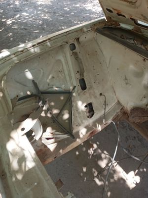 Vaz 2106 kuzuf sotiladi