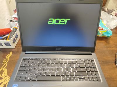 ACER ноутбук в идеальном состоянии