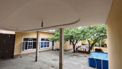 Uchastka sotiladi
