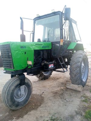 Belarus 80x traktor