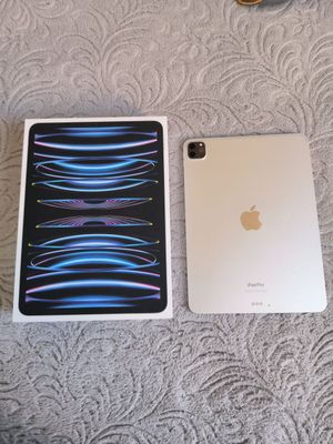 Apple iPad Pro 11-inch M2