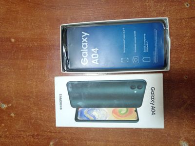 Samsung Galaxy A04 64/4 xolati yangi