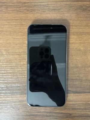 Iphone 15 pro 256 / 2ta sim kartali