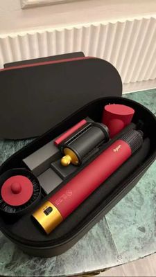 Dyson styler ест все цвета и все модели в наличии !!