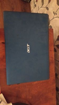 Notebook Acer sotiladi srochno