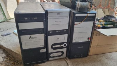 Компьютерные корпуса(кейса) по 30 000,торг есть.