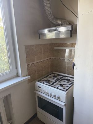 Продам газовую печку 4 конфорки