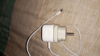 Iphon zarydchik B/U