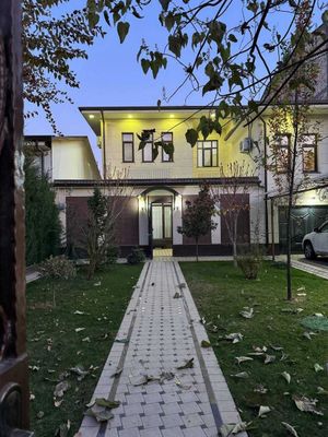 Аренда Луначарский Евро дом 8 ком 3 этаж № 3062
