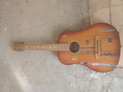 Sovetskoy gitara.