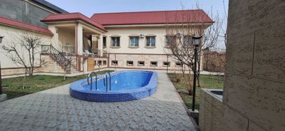 Под реконструкцию.Центр Луначарского 633 м.кв 13.6 соток
