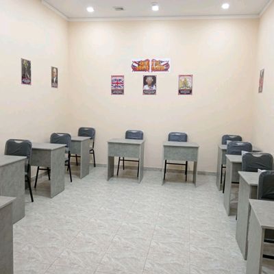 Yengi parta stul sotiladi uchebniy sentrga tayyor