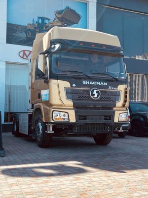SHACMAN X3000 Тягач